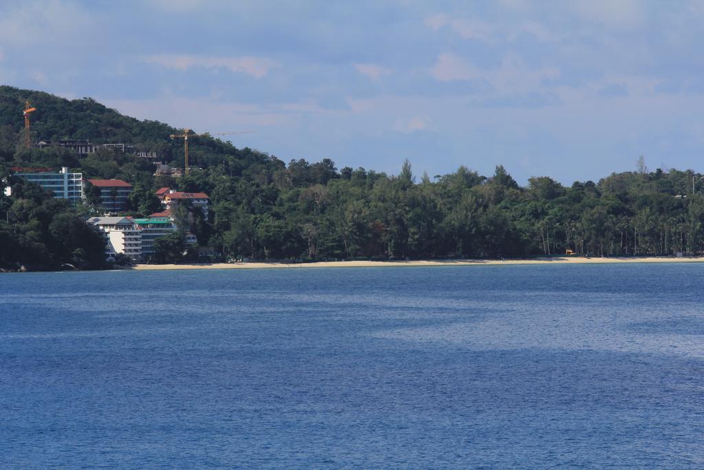 Tri Trang Beach Resort Patong Extérieur photo