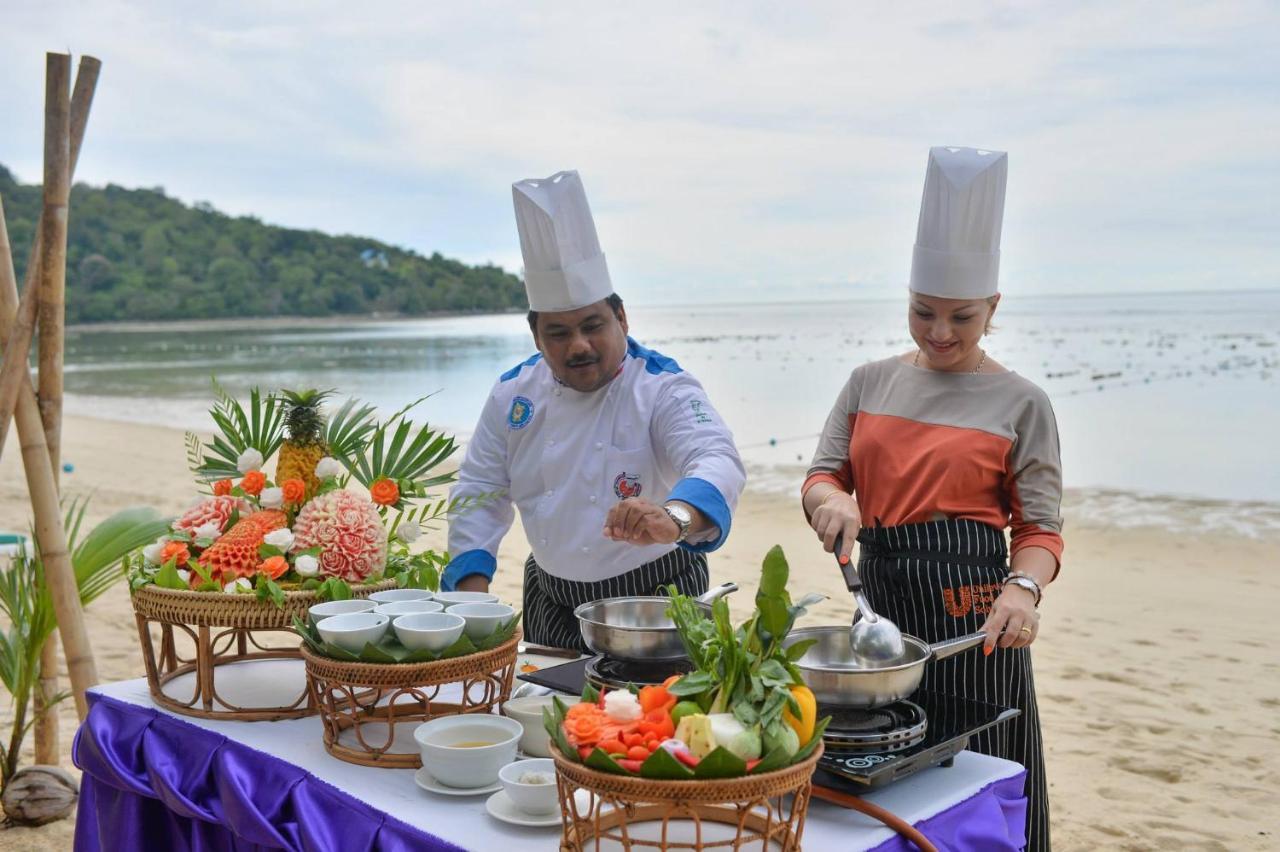 Tri Trang Beach Resort Patong Extérieur photo